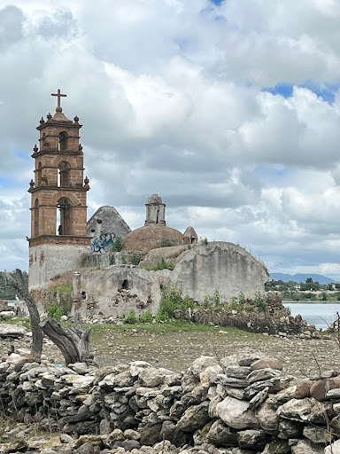 Antigua Iglesia San Antonio Corrales