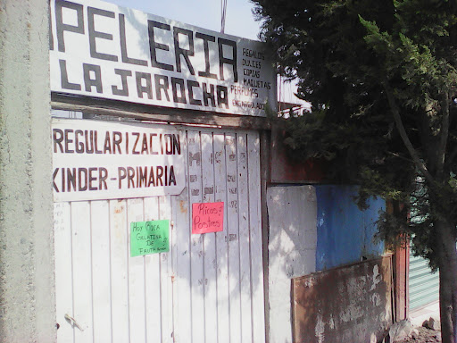 Venta de artículos de joyería de plata y fantasía "LA JAROCHITA"