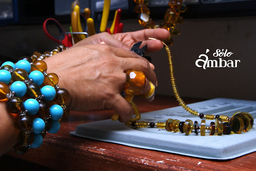 Sólo Ámbar de Lety Zuart