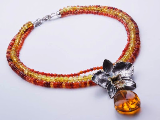 Flora María "Joyas de la Tierra