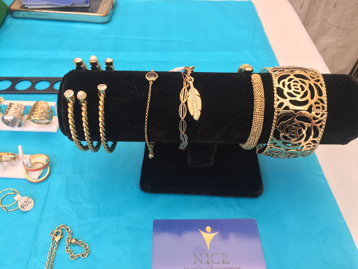 JOYAS Y JOYAS