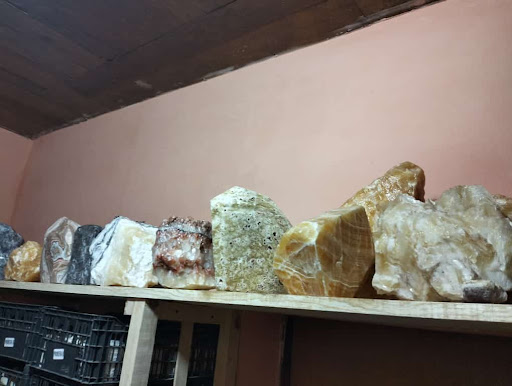 Minerales y Artesanías Iván